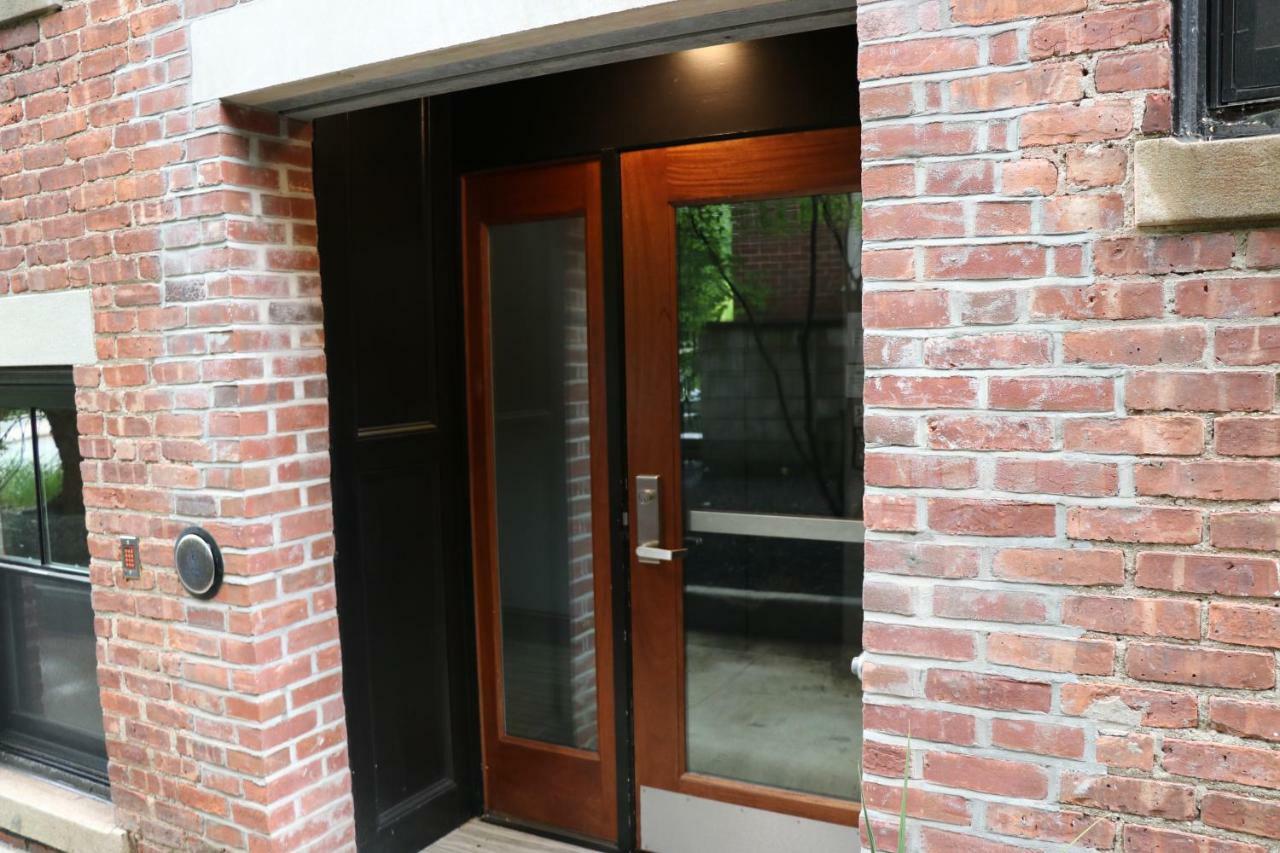 A Stylish Stay W/ A Queen Bed, Heated Floors.. #31 Brookline Exterior photo